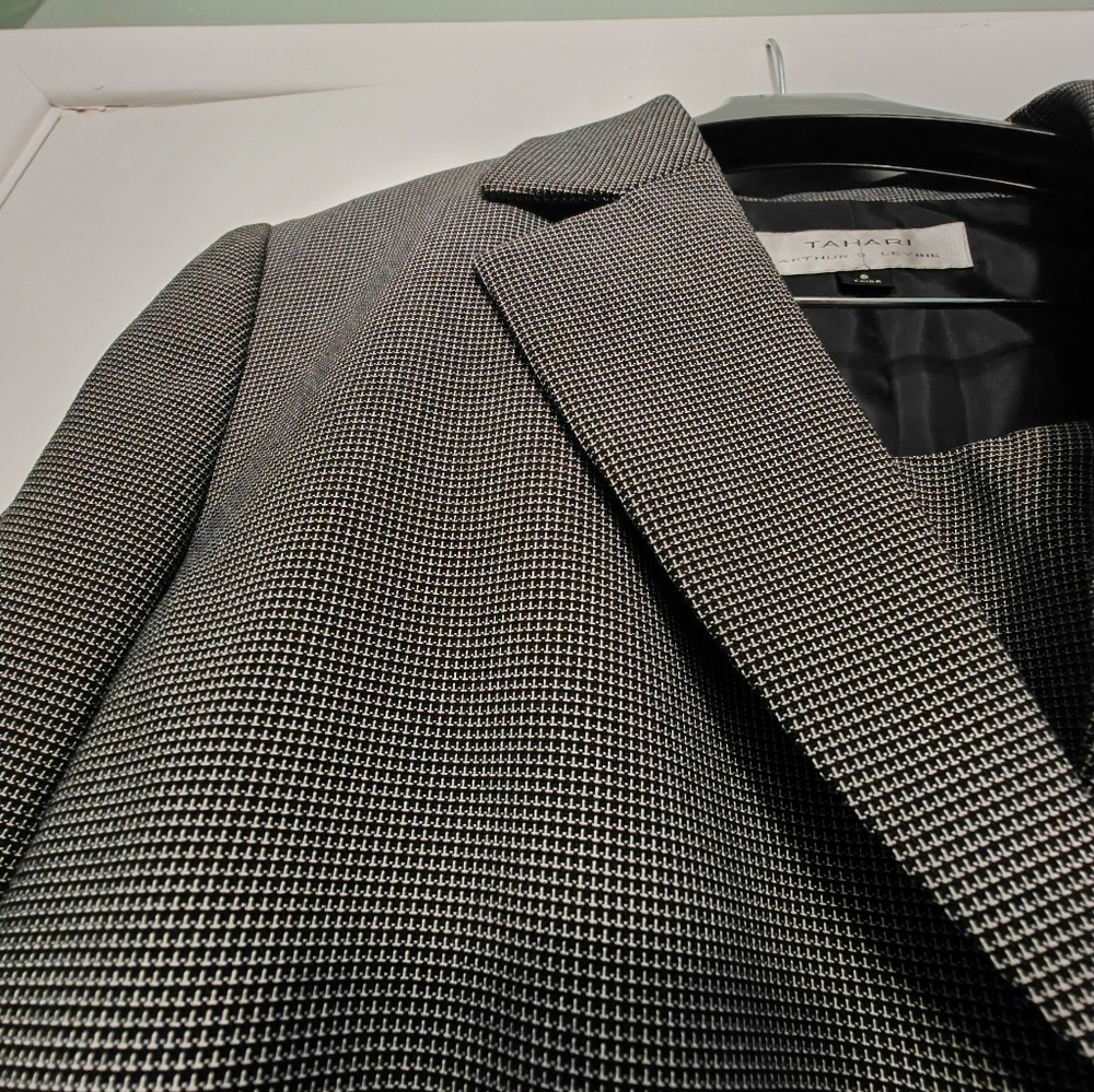 Tahari grey skirt suit size 8